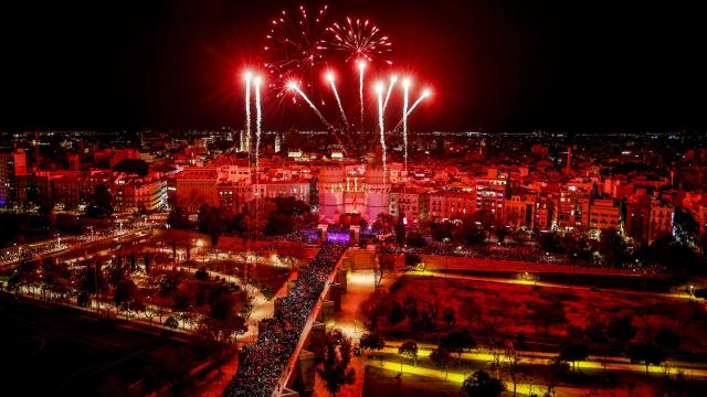 Fuegos artificiales durante la Crida 2023, en las Torres de Serranos, imagen de archivo. Europa Press / Rober Solsona