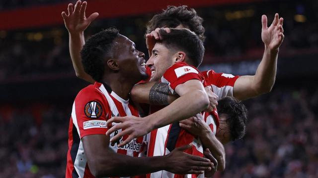 Los jugadores del Athletic Club celebran uno de los goles ante el Viktoria Pilzen.