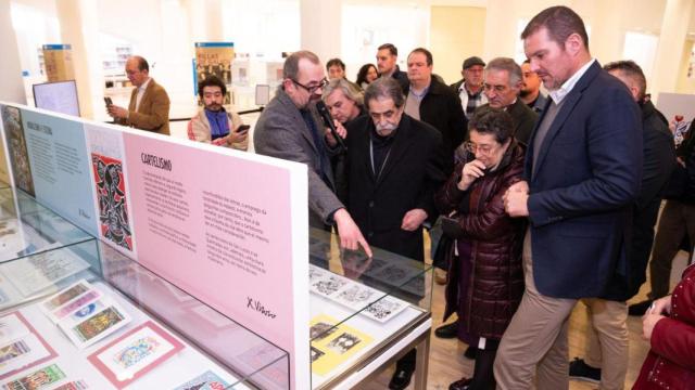 Xosé Vizoso, en la inauguración de la exposición sobre su obra, este jueves en Santiago.