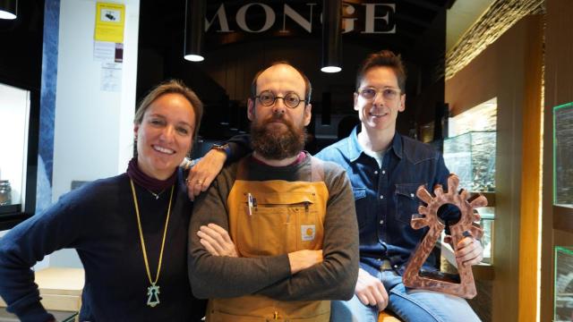 Paula García, Luis Montalbán y Javier Monge, de Joyería Monge