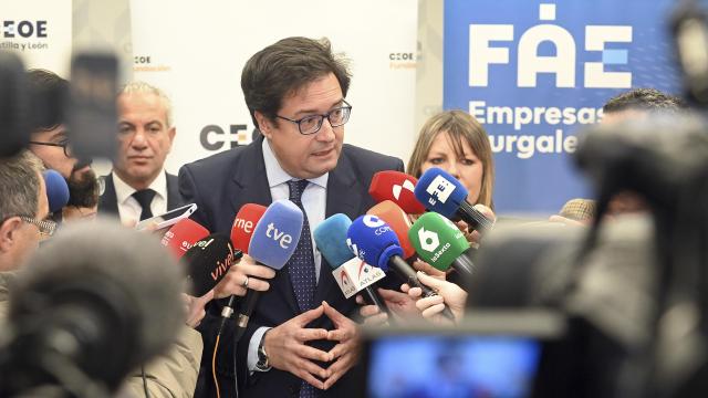 El ministro de para la Transformación Digital y de la Función Pública, Óscar López, durante su intervención en Burgos, este viernes