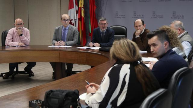 El director general de Patrimonio Natural y Política Forestal, José Ángel Arranz, se reúne con alcaldes de la Sierra de la Culebra (Zamora).