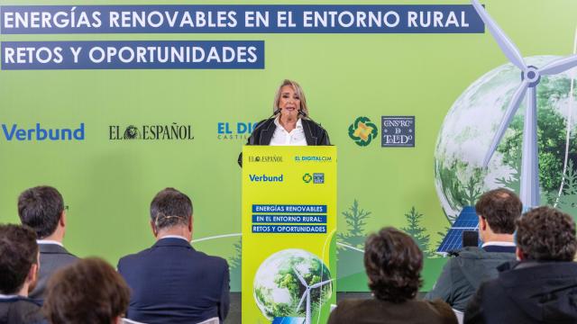 Un momento de la intervención de Esther Esteban en la apertura del foro.