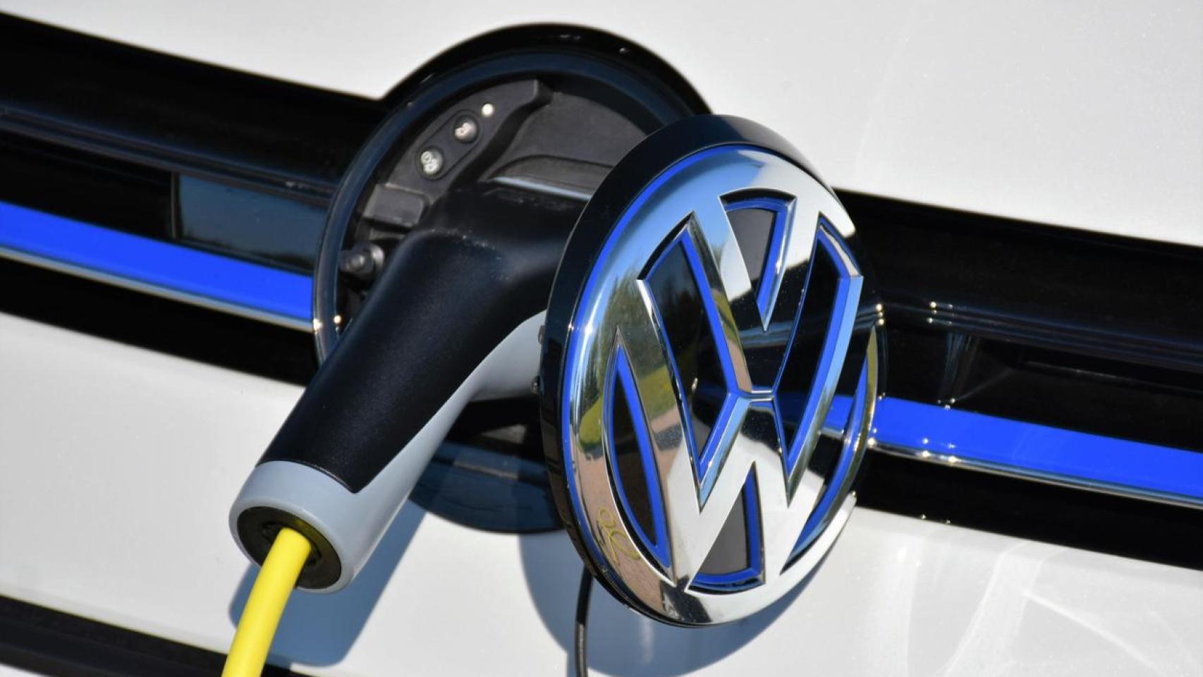 Volkswagen revisará su previsión de fabricar coches eléctricos en España ante la baja demanda del mercado