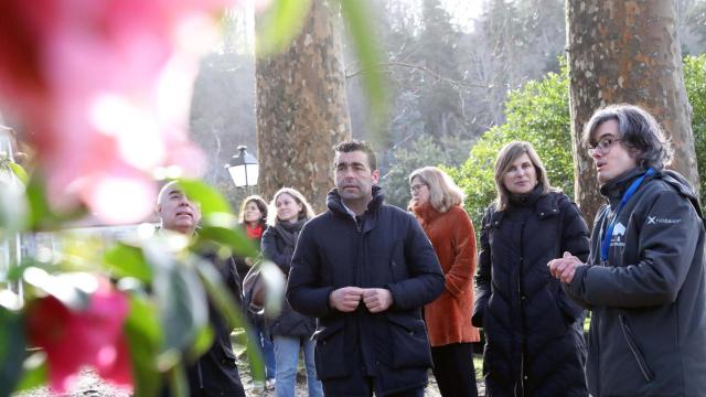 El presidente de la Diputación de Pontevedra, Luís López, visita el Castelo de Soutomaior