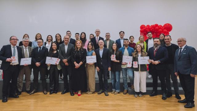 Scientific Videogames  y Salitre Joyas, ganan los XIX Premios AJE Vigo 2025