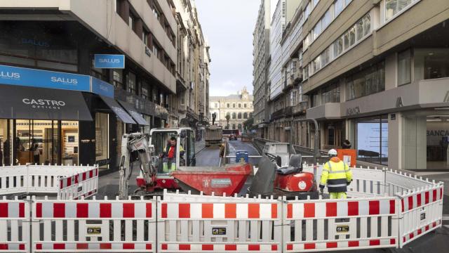 Obras de reurbanización de la calle Paio Gómez, en A Coruña