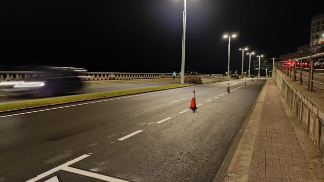 Asfaltan las vías del antiguo tranvía de A Coruña entre la Domus y As Lagoas