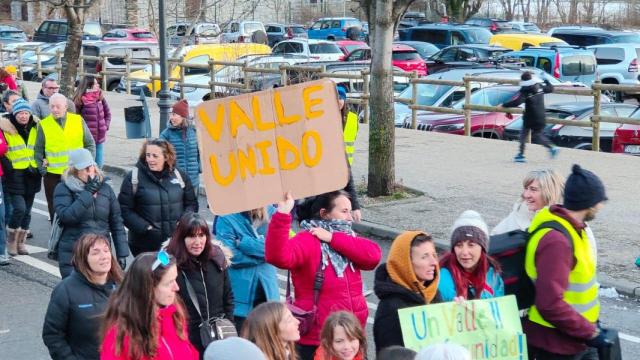 La comunidad educativa del Valle de Benasque vuelve a salir a la calle contra la separación de la ESO