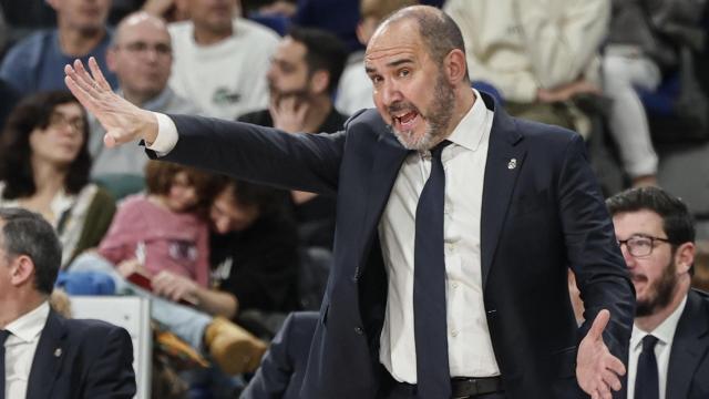 Chus Mateo, en un partido del Real Madrid de baloncesto