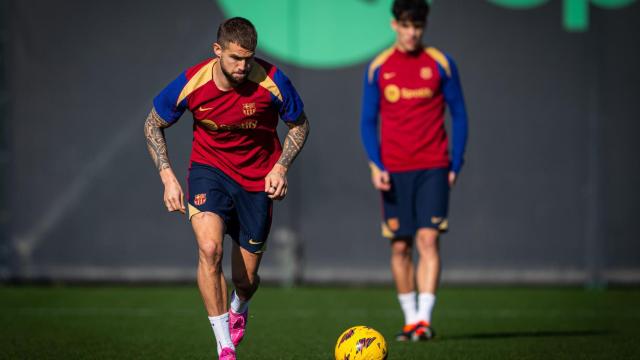 Iñigo Martínez, durante un entrenamiento con el FC Barcelona