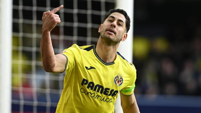 Ayoze Pérez celebra el primer gol de su equipo durante el partido de LaLiga entre el Villarreal y el Valladolid