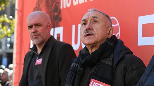 Los líderes de CCOO y UGT, Unai Sordo y Pepe Álvarez, este domingo durante la manifestción celebrada en Madrid.