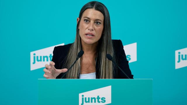 La portavoz parlamentaria de JxCat, Miriam Nogueras, el martes durante una rueda de prensa ofrecida en Barcelona.