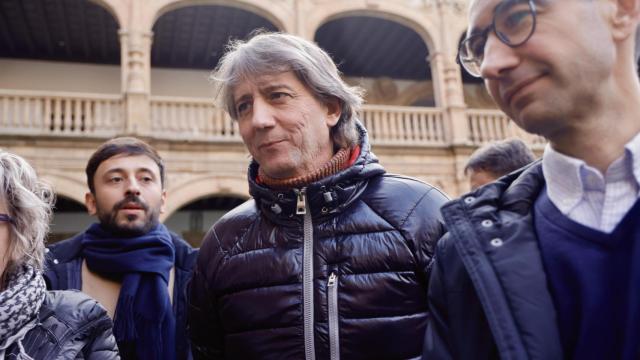 El secretario general del PSCyL, Carlos Martínez, durante su visita a Salamanca de este lunes