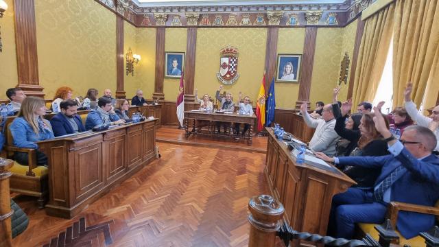 Pleno del Ayuntamiento de Valdepeñas. Foto: Ayuntamiento.