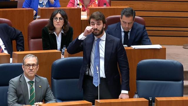 García-Gallardo en la tribuna de las Cortes de Castilla y León.