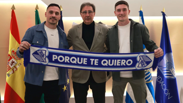 Los porteros Alfonso Herrero y Carlos López amplían sus contratos con el Málaga CF.