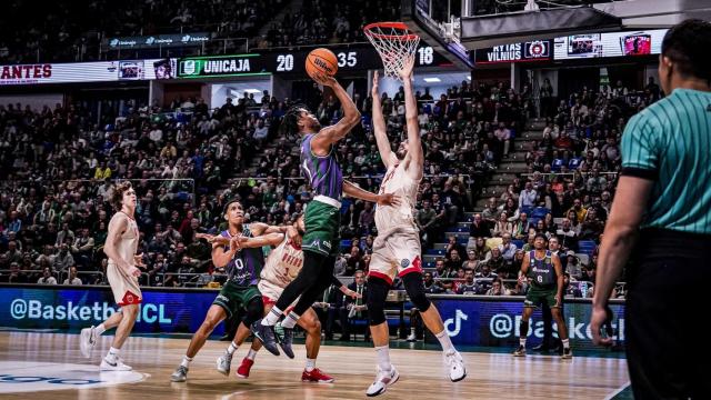 Tyson Carter durante al partido del Round-16 de la BCL entre el Unicaja y Rytas Vilnius.