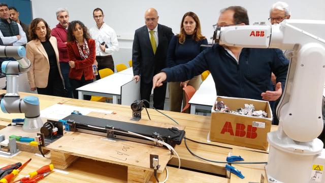 Presentación del robot que mejora la calidad de vida de personas mayores