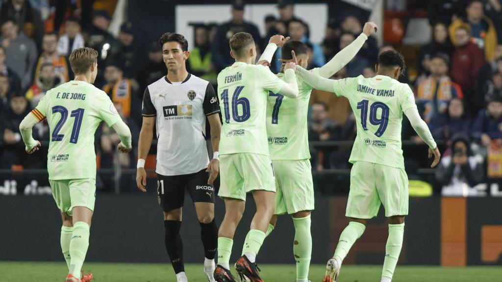 Ferran Torres celebra su segundo gol en el partido contra Valencia.