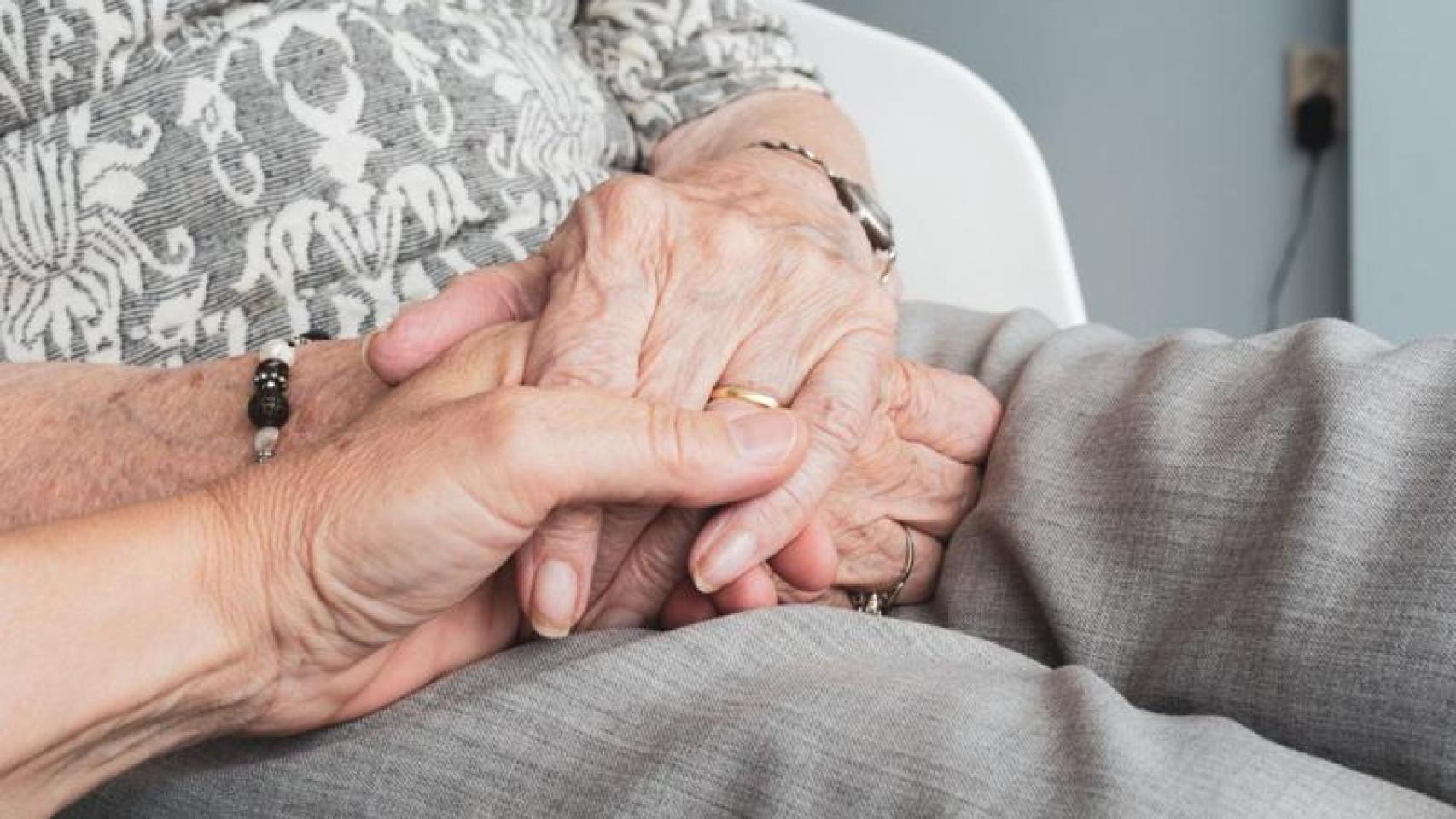 Un brote de gastroenteritis deja 47 ancianos afectados con vómitos y diarreas en una residencia de Zaragoza