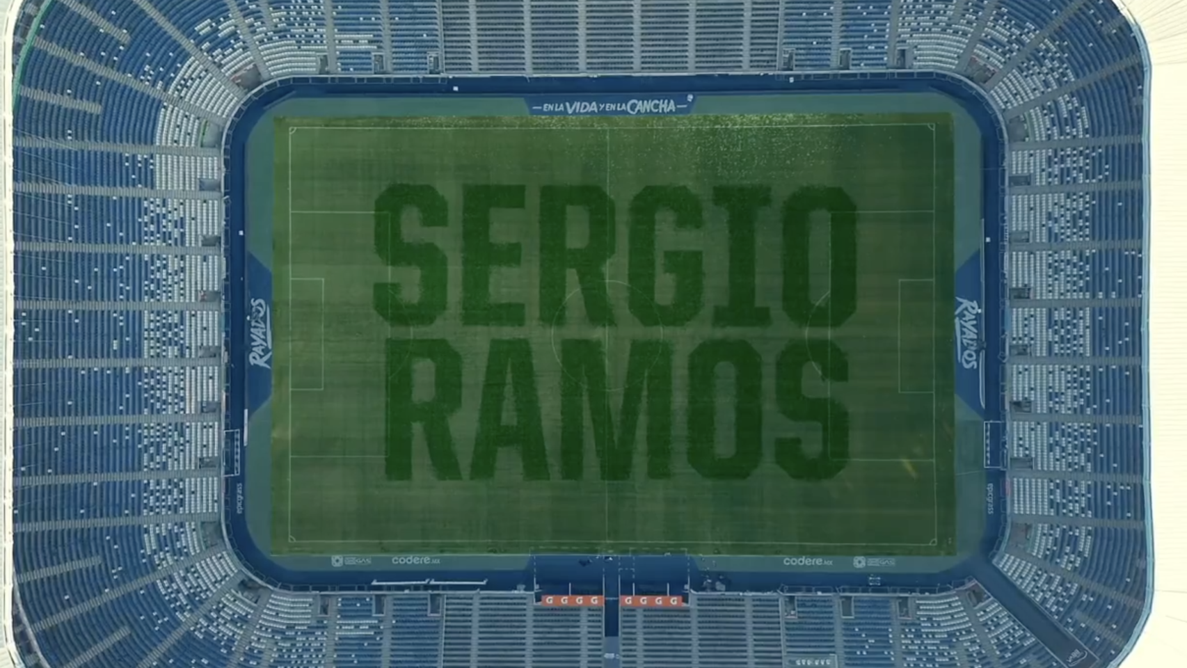 Imagen del vídeo de presentación de Sergio Ramos con Rayados