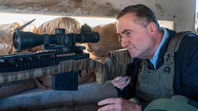 Israel Katz, ministro de Defensa israelí, fotografiado durante una visita a las tropas en el sur del Líbano, el pasado 2 de febrero.