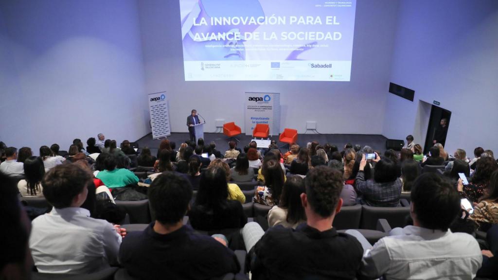 Asistentes en el Congreso de Mujeres y Tecnología de AEPA.