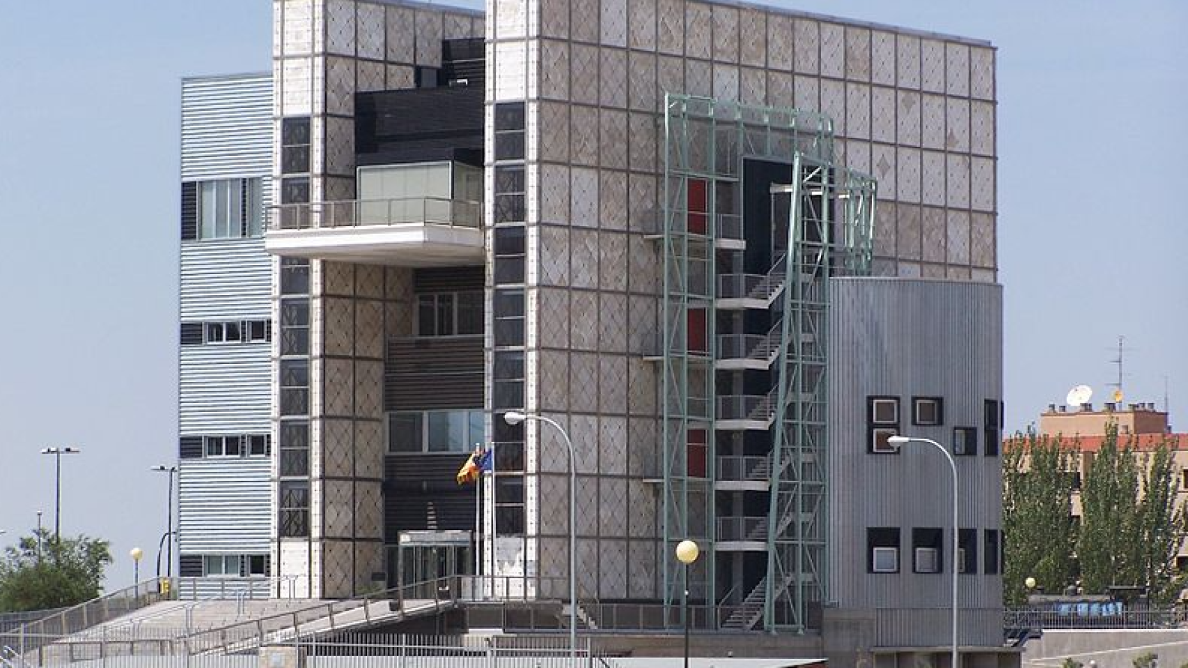 El edificio CREA, en Zaragoza.