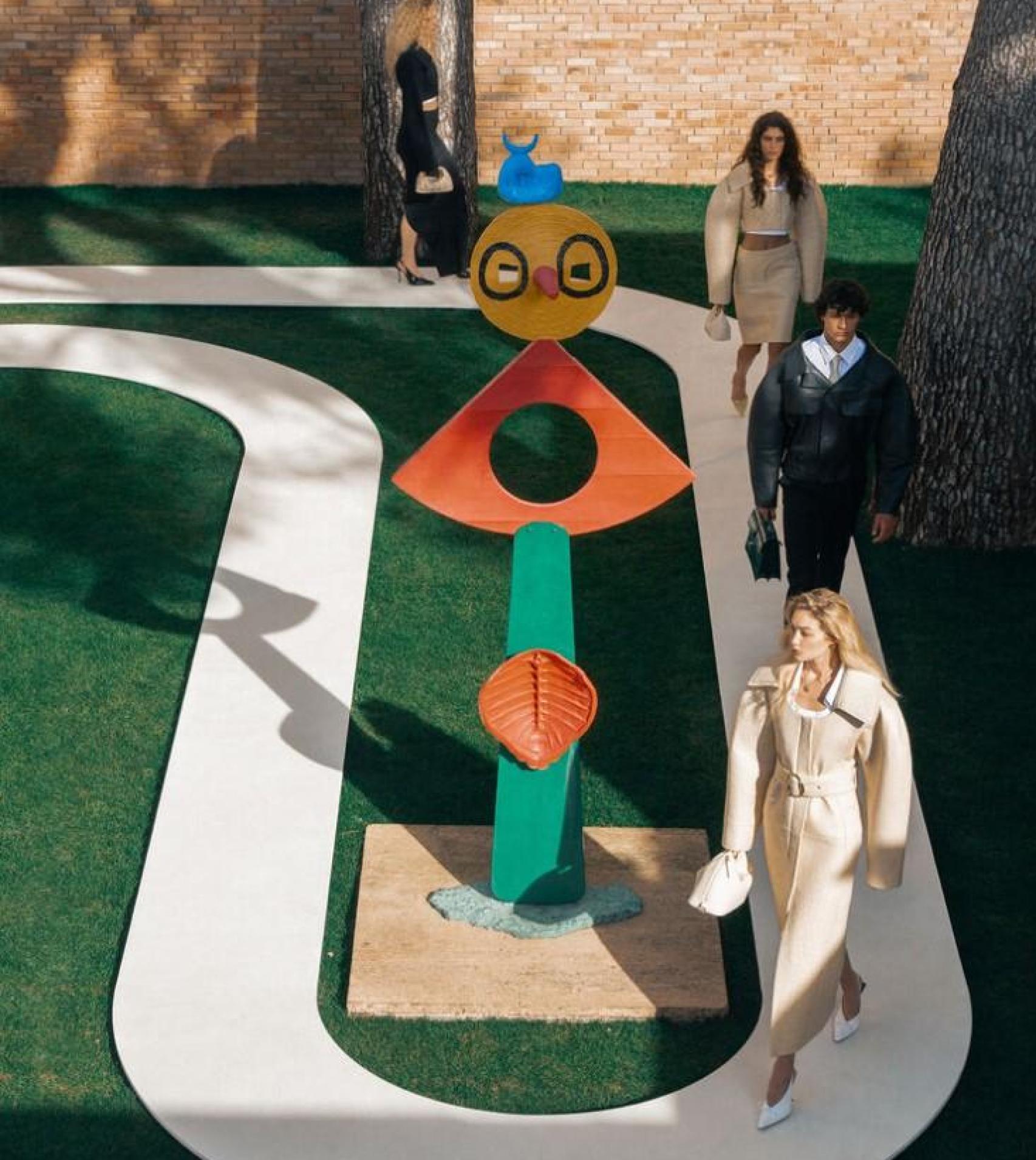 Jacquemus 'Les Sculptures'