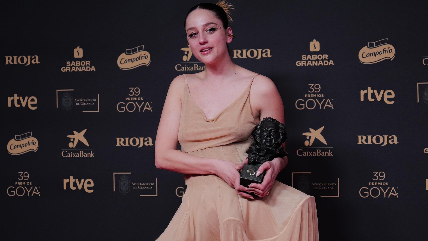 Laura Weissmahr, ganadora del premio Goya 2025 a mejor actriz revelación por 'Salve María.