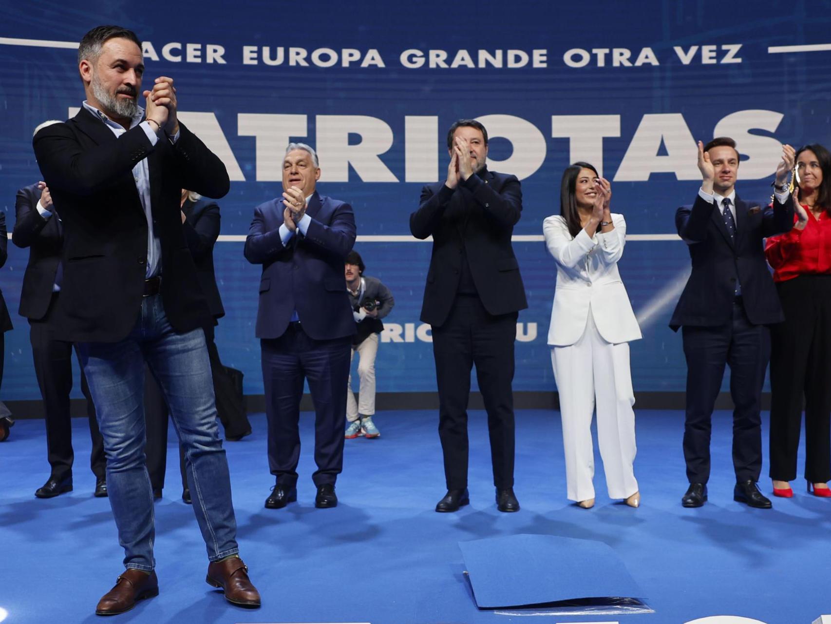 Abascal este sábado en la cumbre de los Patriots celebrada en Madrid, con Orbán, Salvini, la griega Latinopoulou y el portugués Andre Ventura.