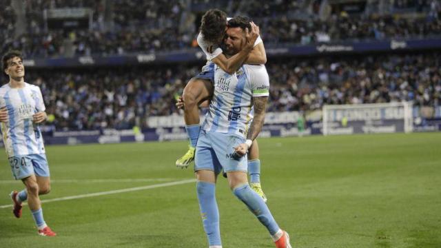 Álex Pastor, jugador del Málaga CF, celebra el gol contra el Levante.