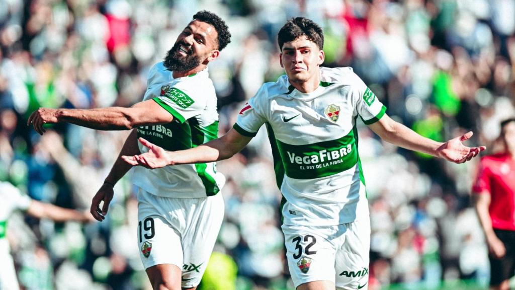 2-0. El Elche sobrevive a un mal día ante un Tenerife sin pegada