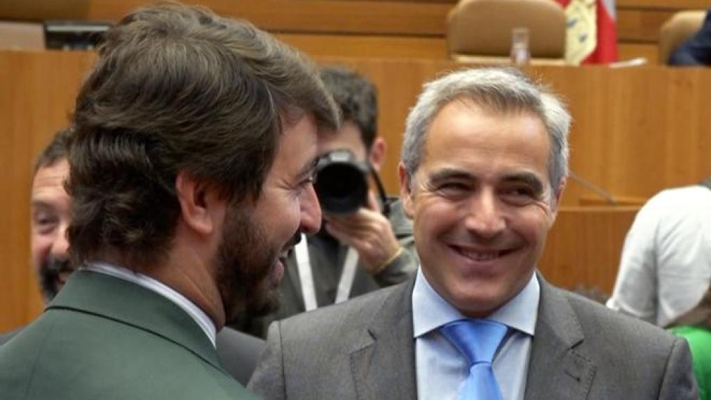 Jose Antonio Palomo, procurador de Vox, junto a García-Gallardo