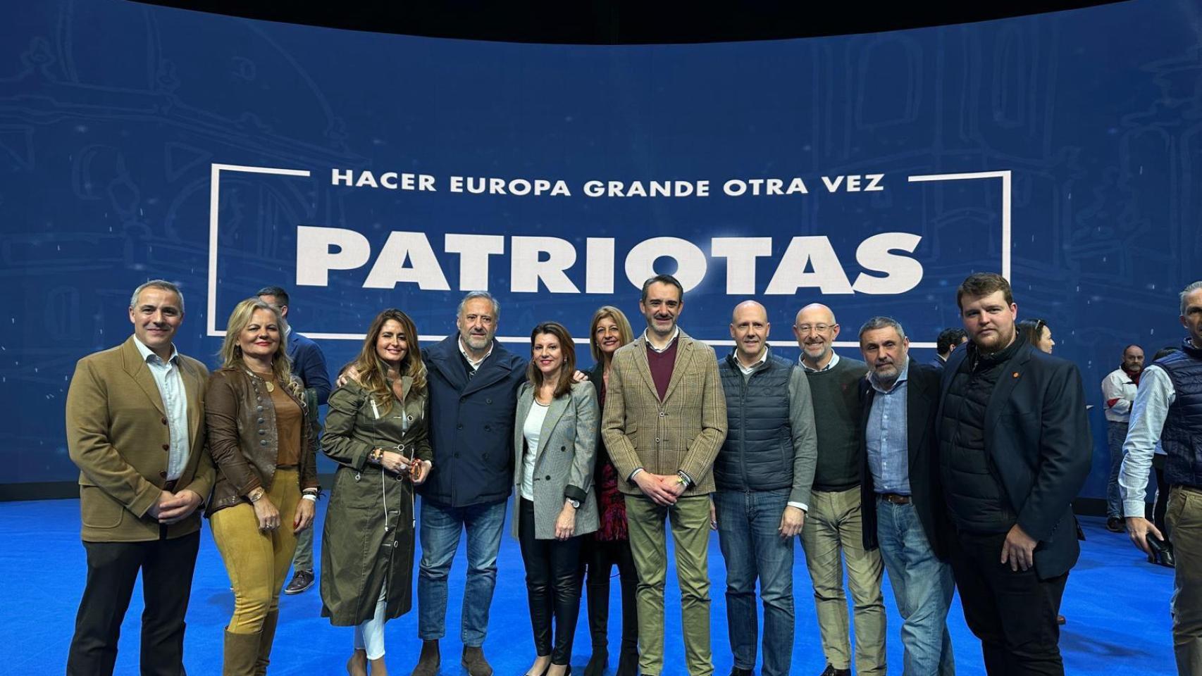 Vox Castilla y León exhibe unidad en la cumbre de Patriots una semana después de estallar la crisis interna