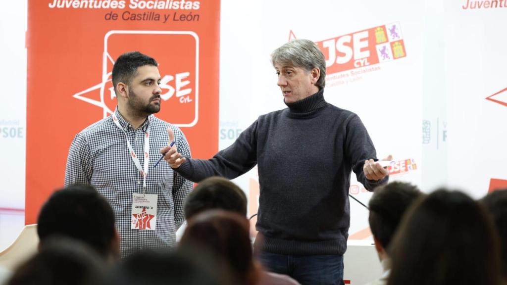 Carlos Martínez (derecha) junto a Diego Vallejo (izquierda)