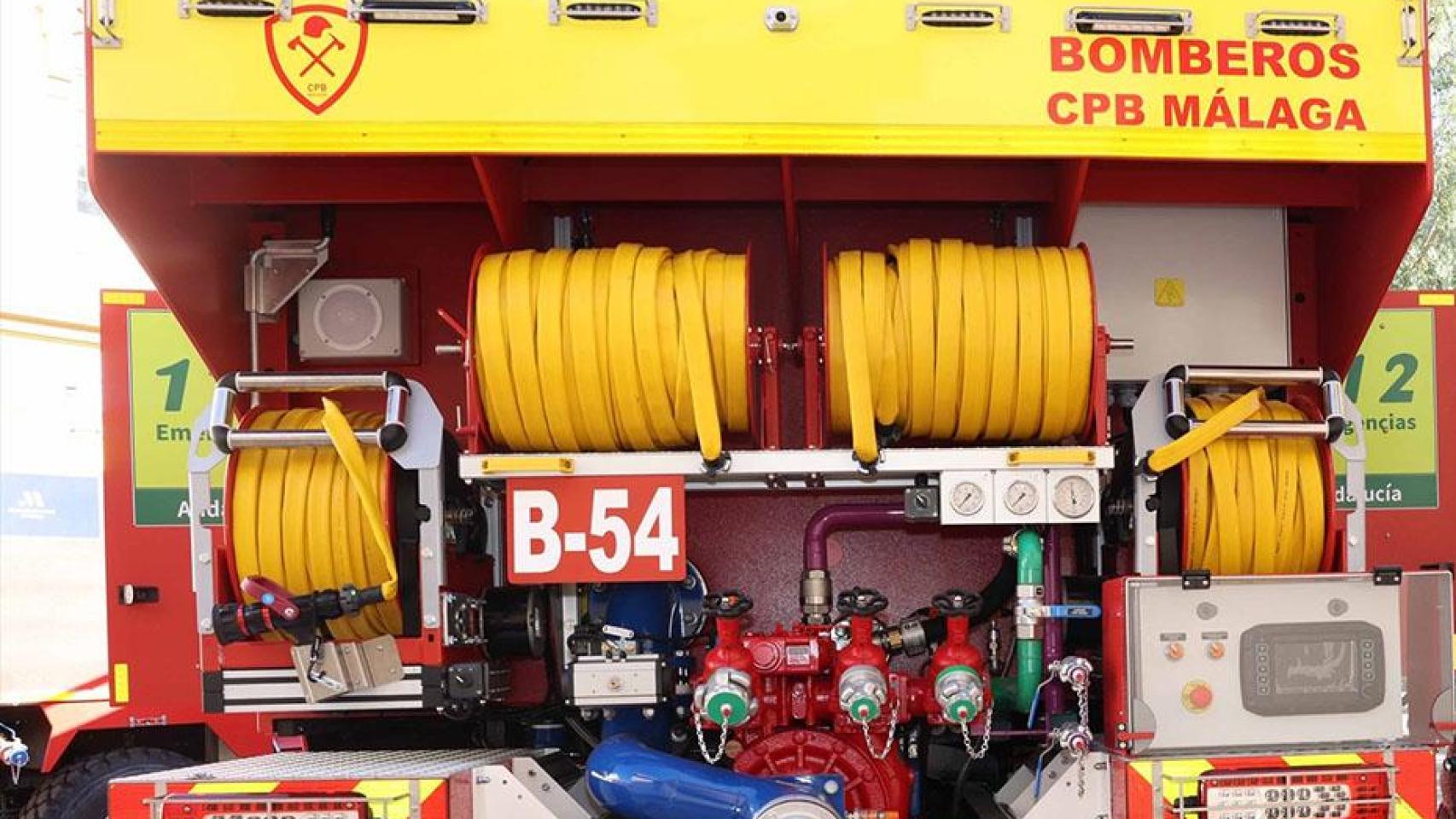 Dos personas resultan afectadas en un incendio de vivienda en Vélez-Málaga (Málaga)