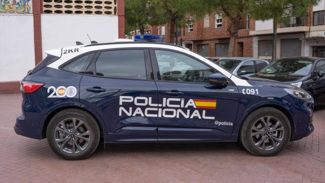 Un coche de la Policía Nacional en Valencia.