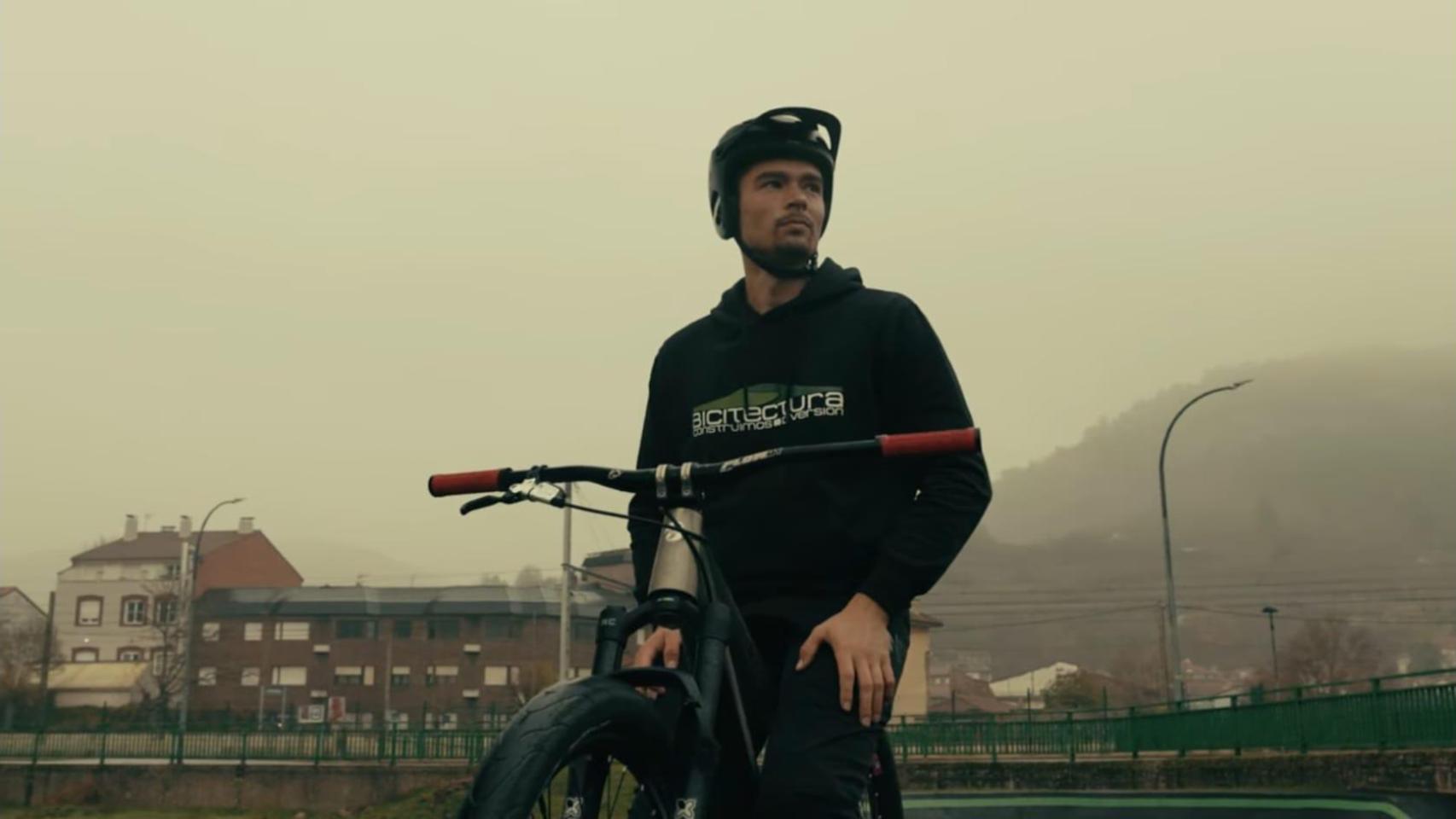 La bici como refugio frente a la enfermedad: La lucha de Iván García, campeón de Galicia de Pumptrack