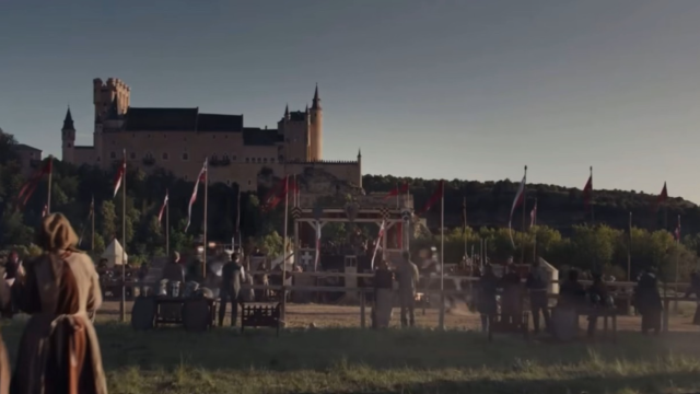 Escena del vídeo grabado en Segovia que se emitió durante la final de la Super Bowl