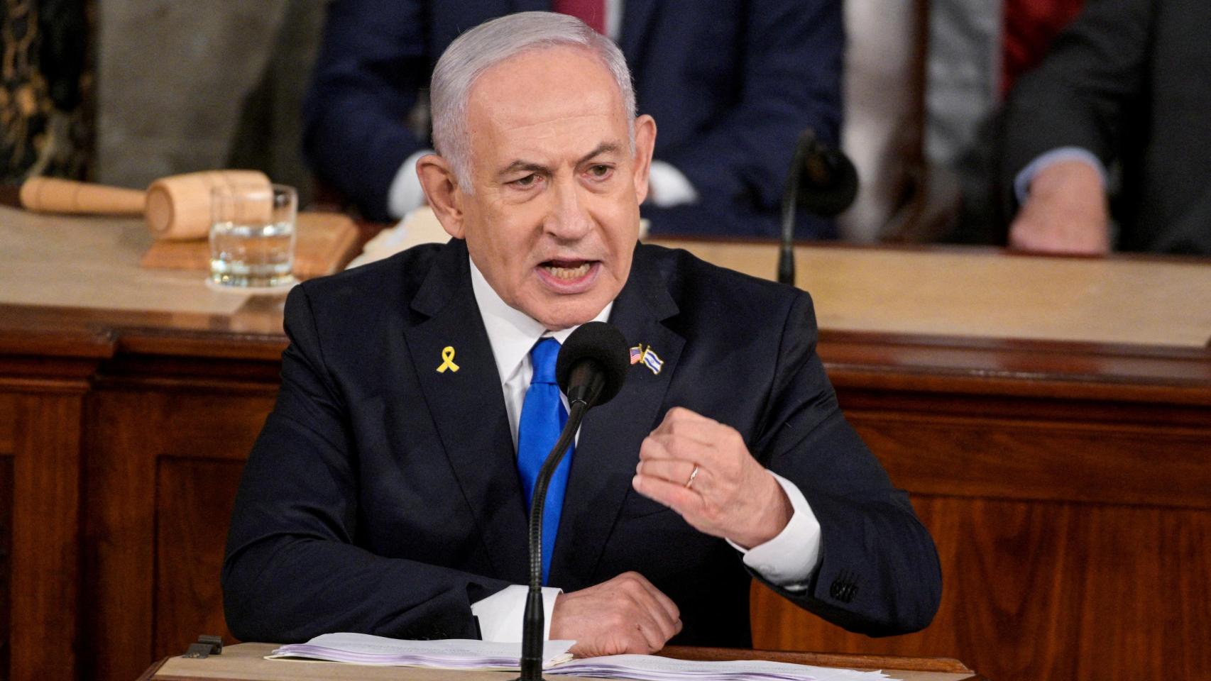 Netanyahu respalda la idea de Trump y amenaza con reanudar la guerra si Hamás no libera a todos los rehenes este sábado