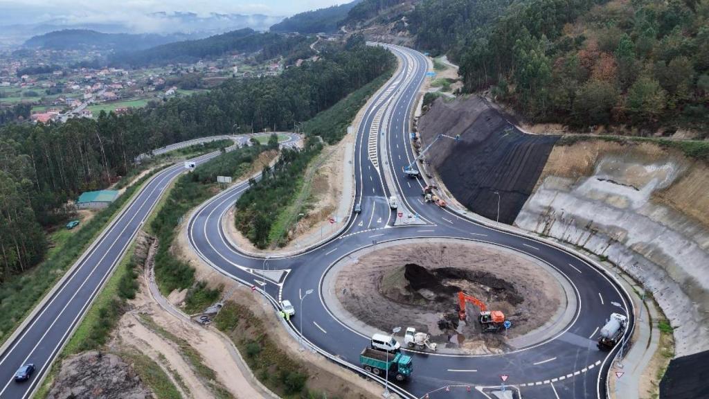 Rotondas y ramales de acceso de la A-57 en Pontevedra.