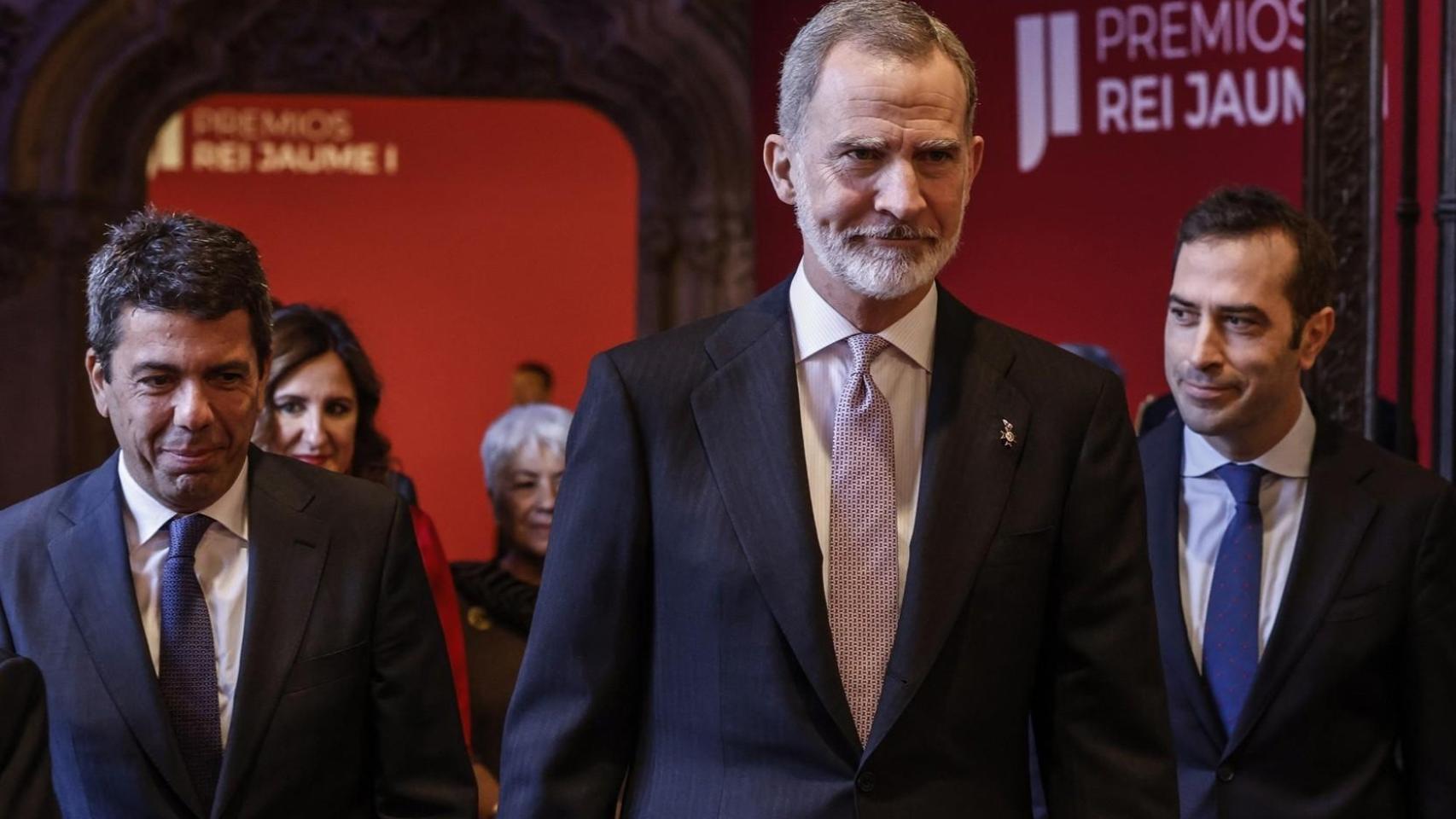 Felipe VI aboga por "reconstruir Valencia con visión de futuro y conciencia de la realidad del territorio y el clima"