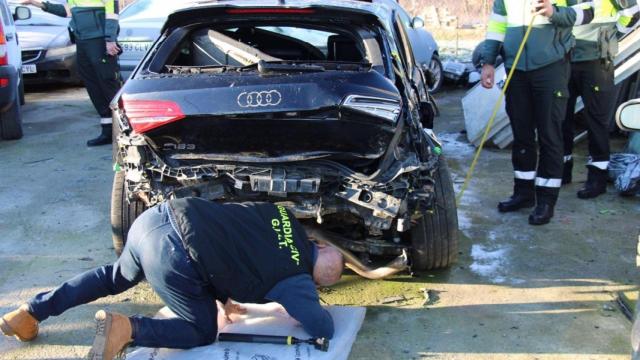 Estado de uno de los coches accidentados.