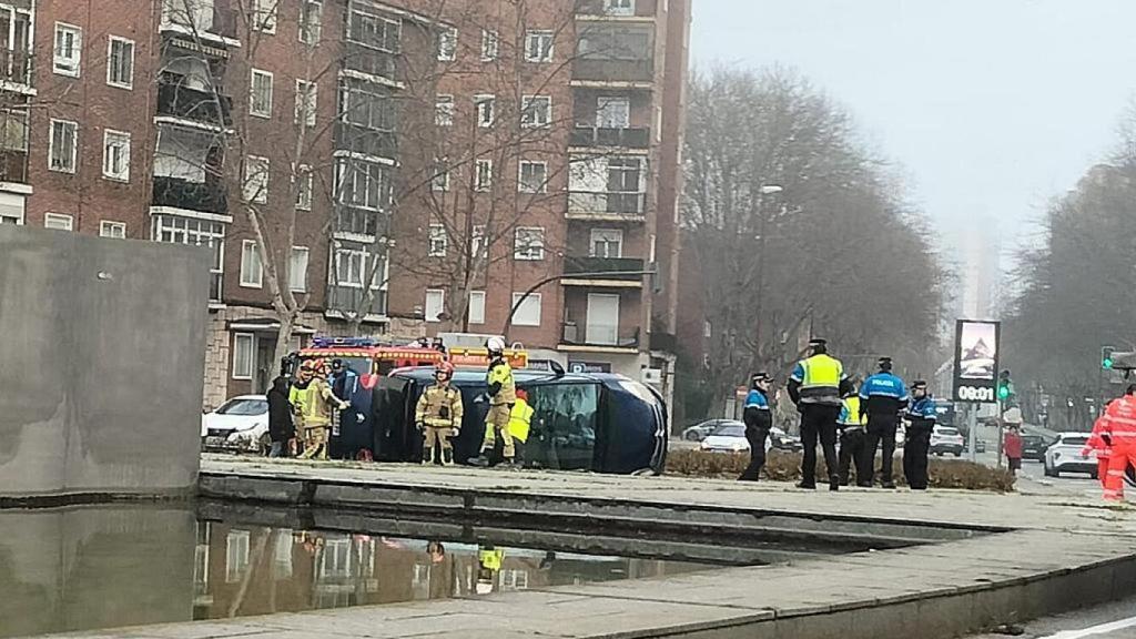 Espectacular accidente en Valladolid, en el Paseo de Zorrilla