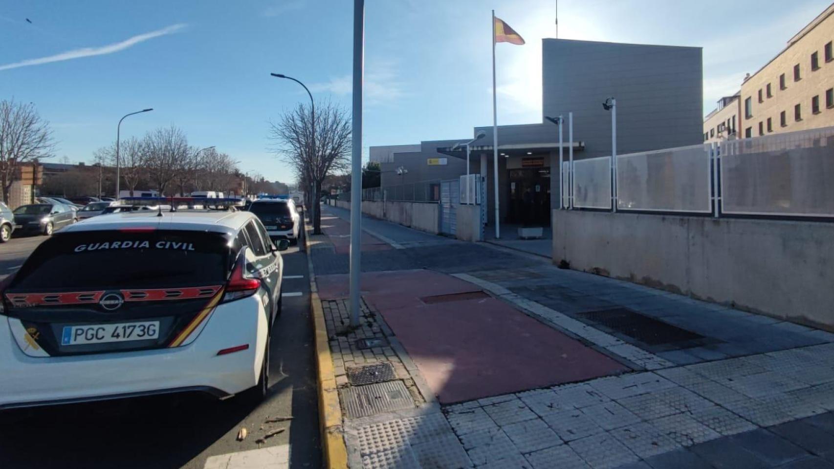 La Guardia Civil detiene a un repartidor de Azuqueca de Henares que se quedó con tres móviles y una tablet