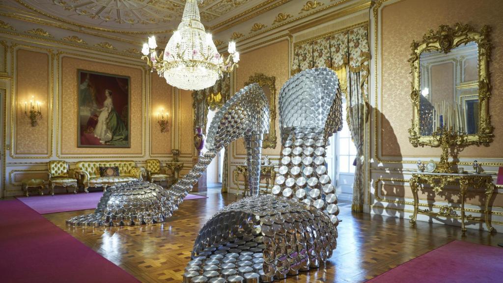 Los tacones de Marilyn, de Joana Vasconcelos, en el Palacio de Liria.