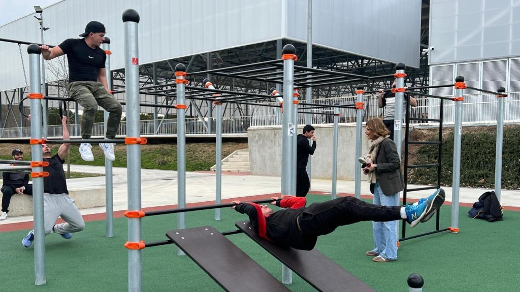 Salamanca estrena un nuevo espacio para la práctica de calistenia en la Ciudad Deportiva Lazarillo